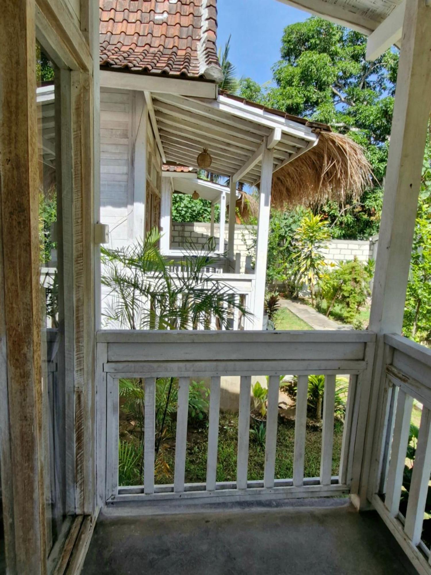 The Layar Homestay Batununggul Luaran gambar