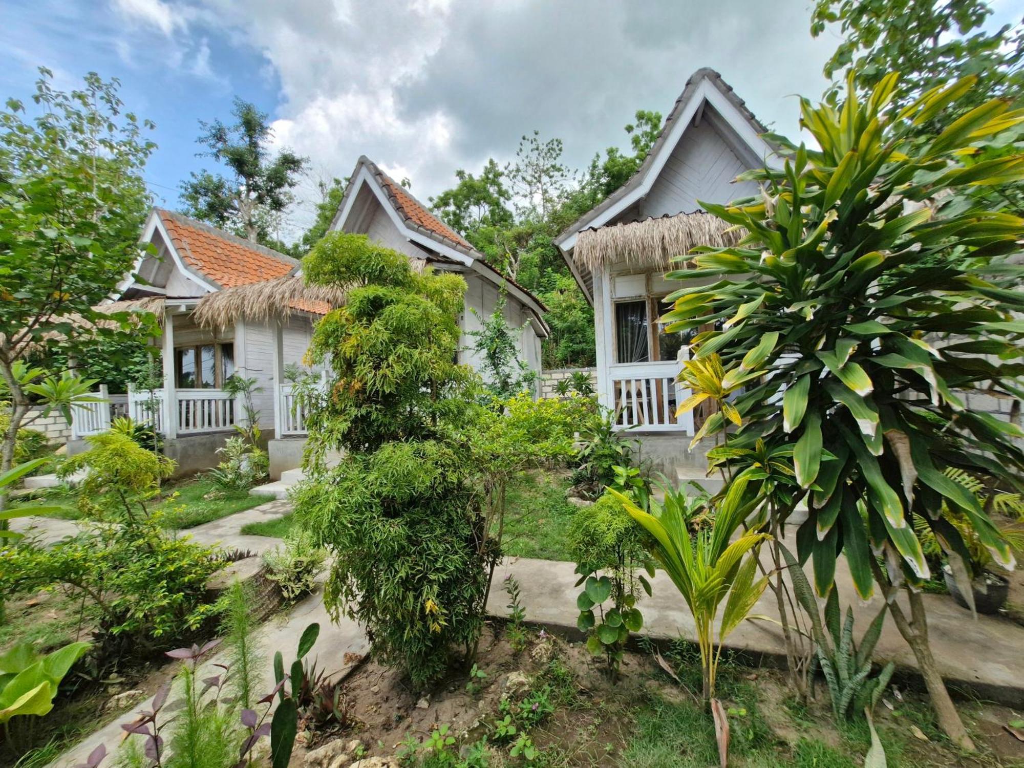The Layar Homestay Batununggul Luaran gambar