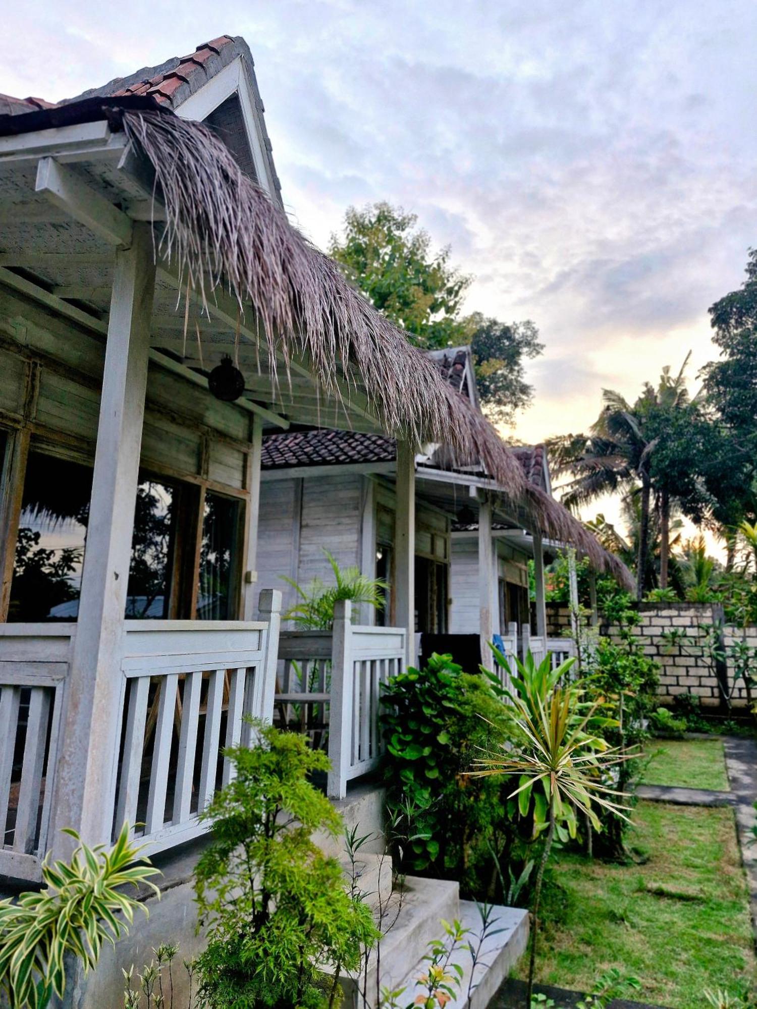 The Layar Homestay Batununggul Luaran gambar